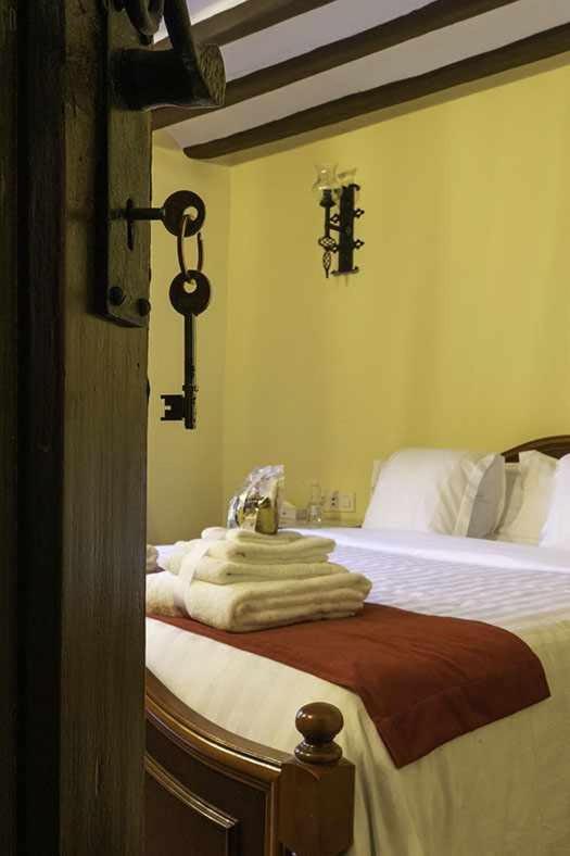 El Retiro Del Obispo Guest House Laguardia Bagian luar foto